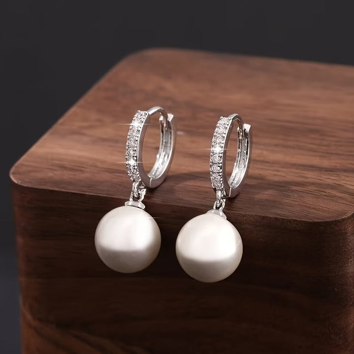 Modern Teardrop Pearl Earrings