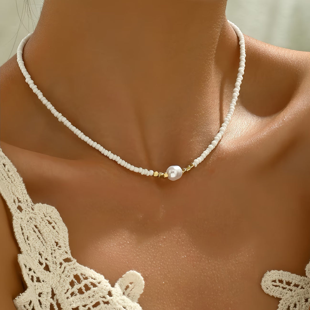Minimalist Pearl Necklace