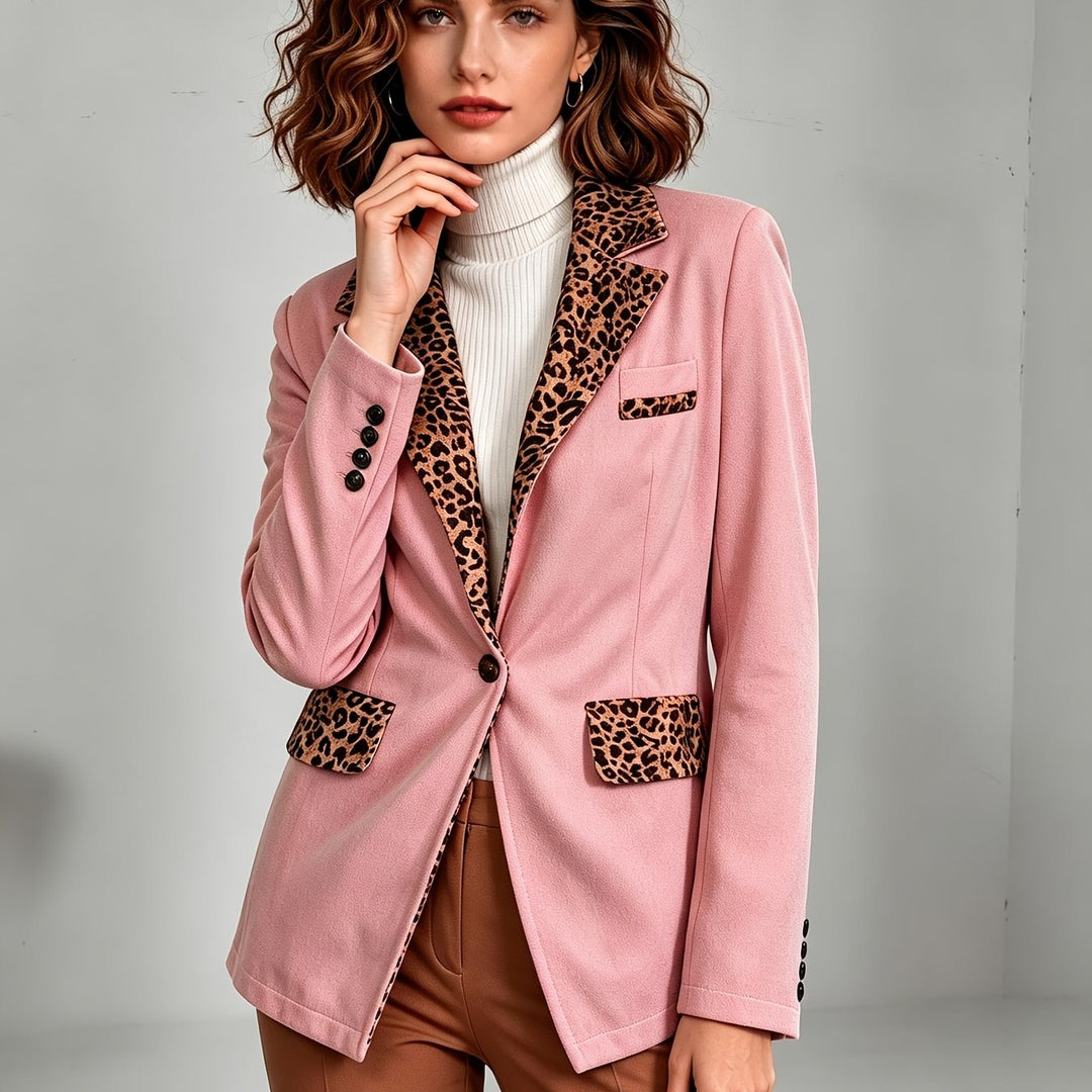 Clémentine | Fitted Velvet Blazer with Leopard Details