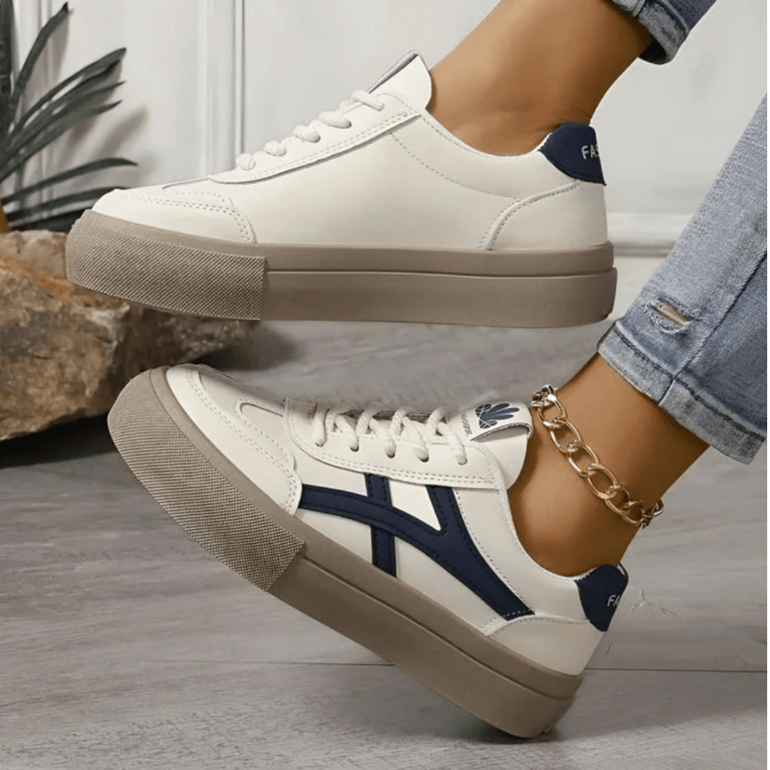 Livia - Women's Platform Trainers