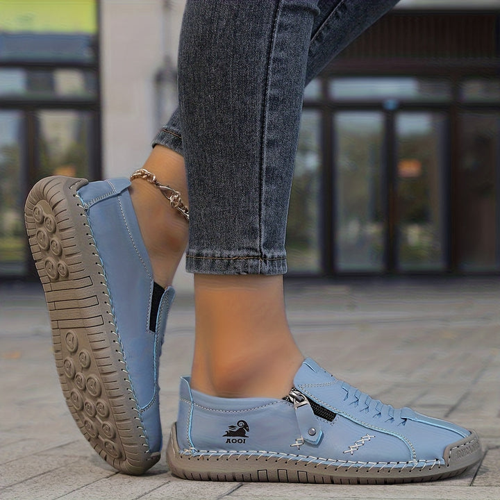 Nila – Elegant Comfort with a Practical Zip