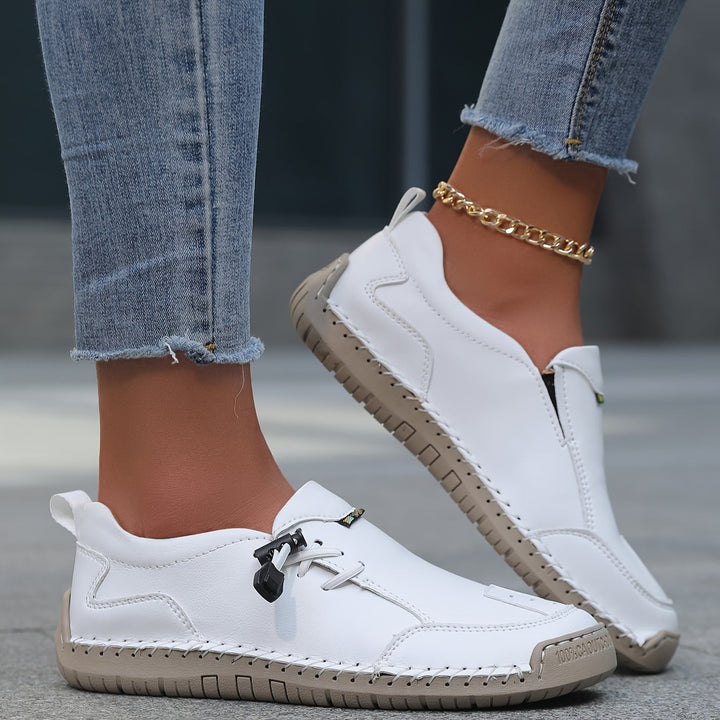 Lina – Comfort, Stability & Effortless Dressing Every Day