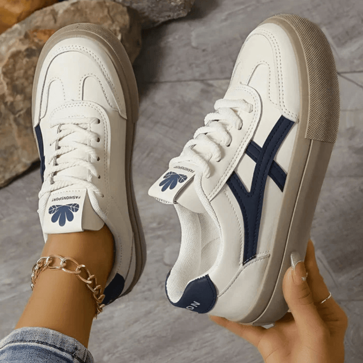 Livia - Women's Platform Trainers