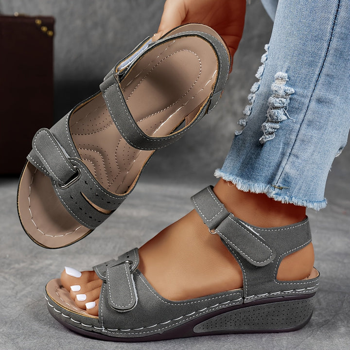 Célima™ | Fashionable Orthopaedic Sandals