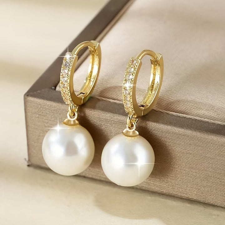 Modern Teardrop Pearl Earrings