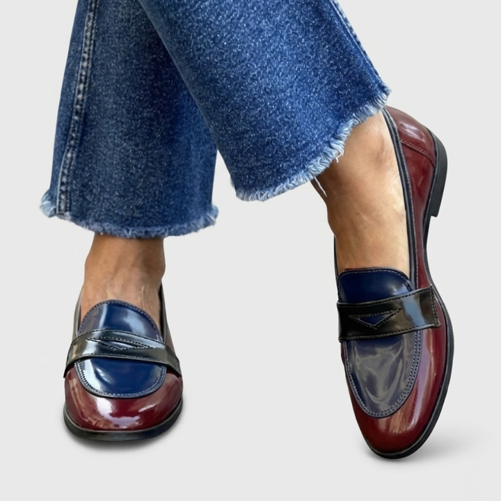 Claudia™ | Moccasins with Contrast Details