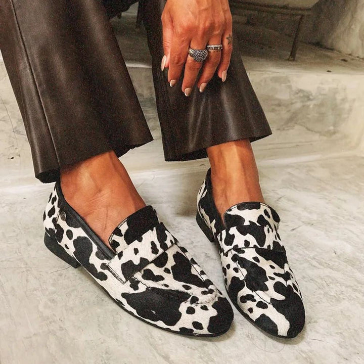 Darcy™ | Stylish Monochrome Moccasins