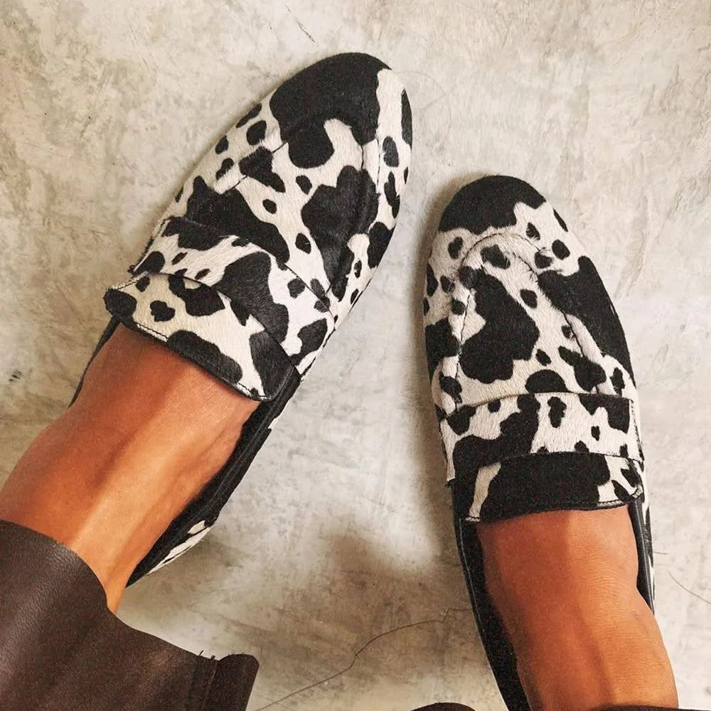 Darcy™ | Stylish Monochrome Moccasins