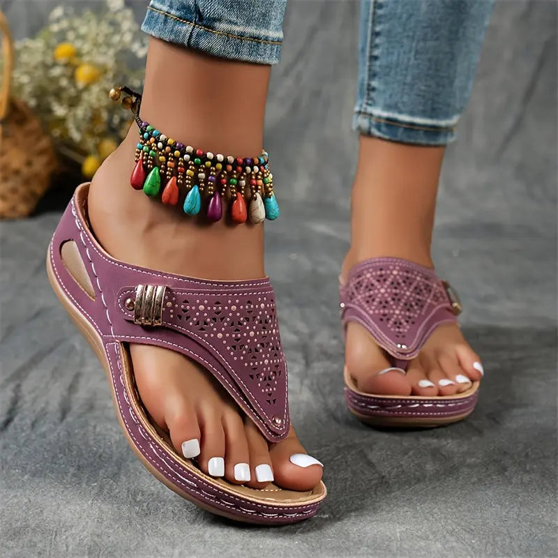 Élodie - Women's Wedge Toe-Post Sandal