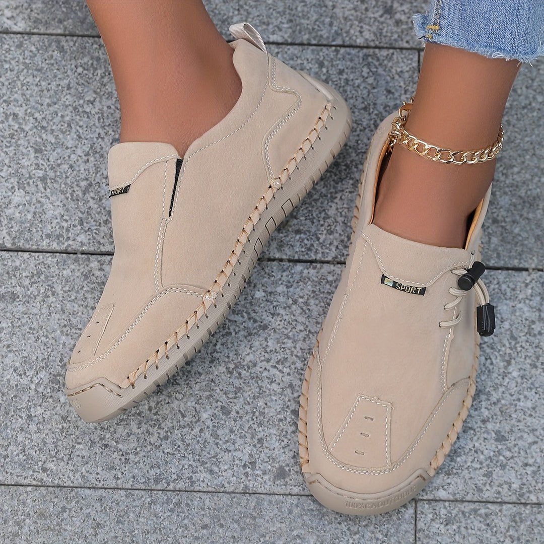 Lina – Comfort, Stability & Effortless Dressing Every Day