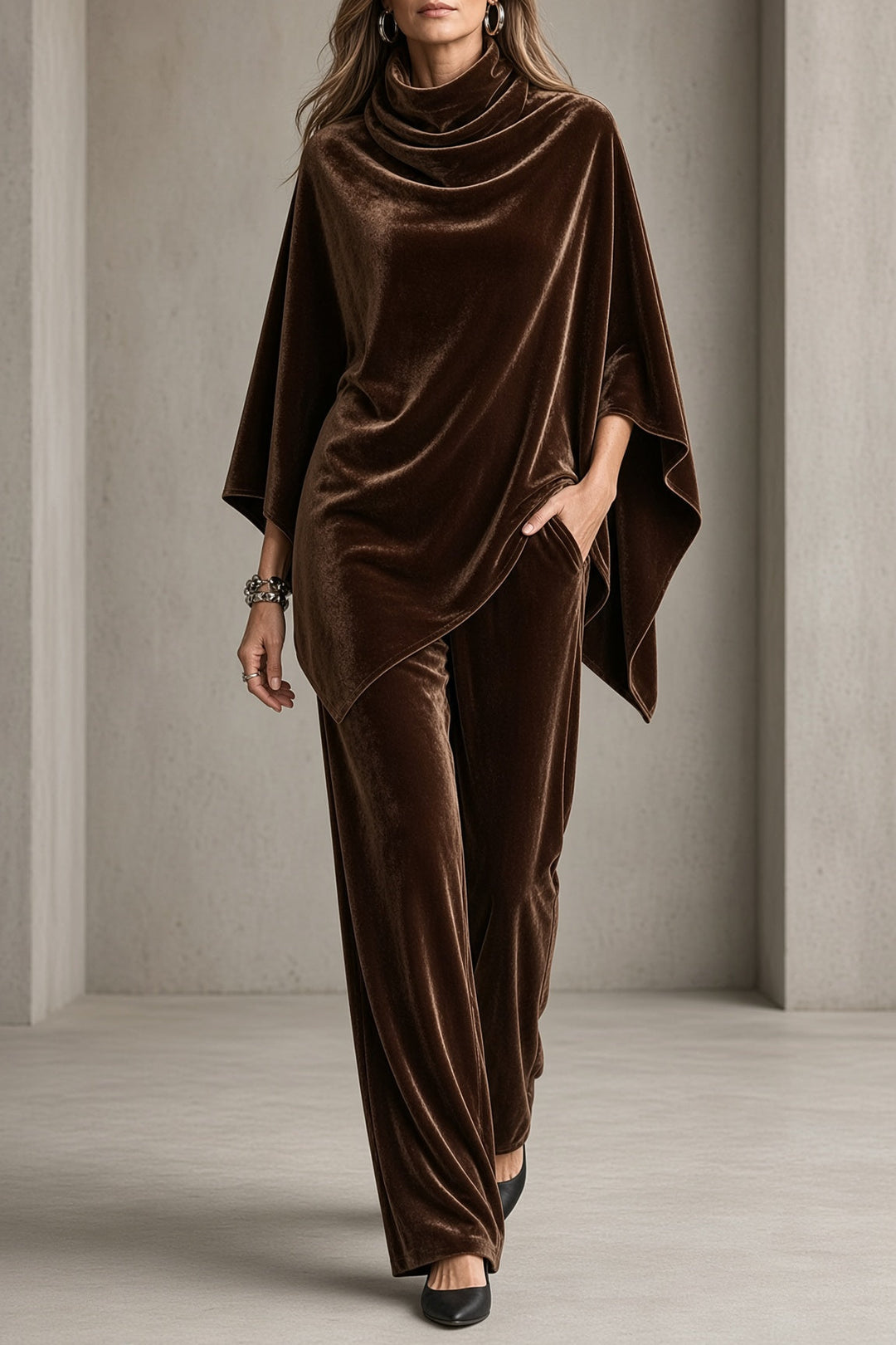 Lavinia | Velour Co-ord with Poncho