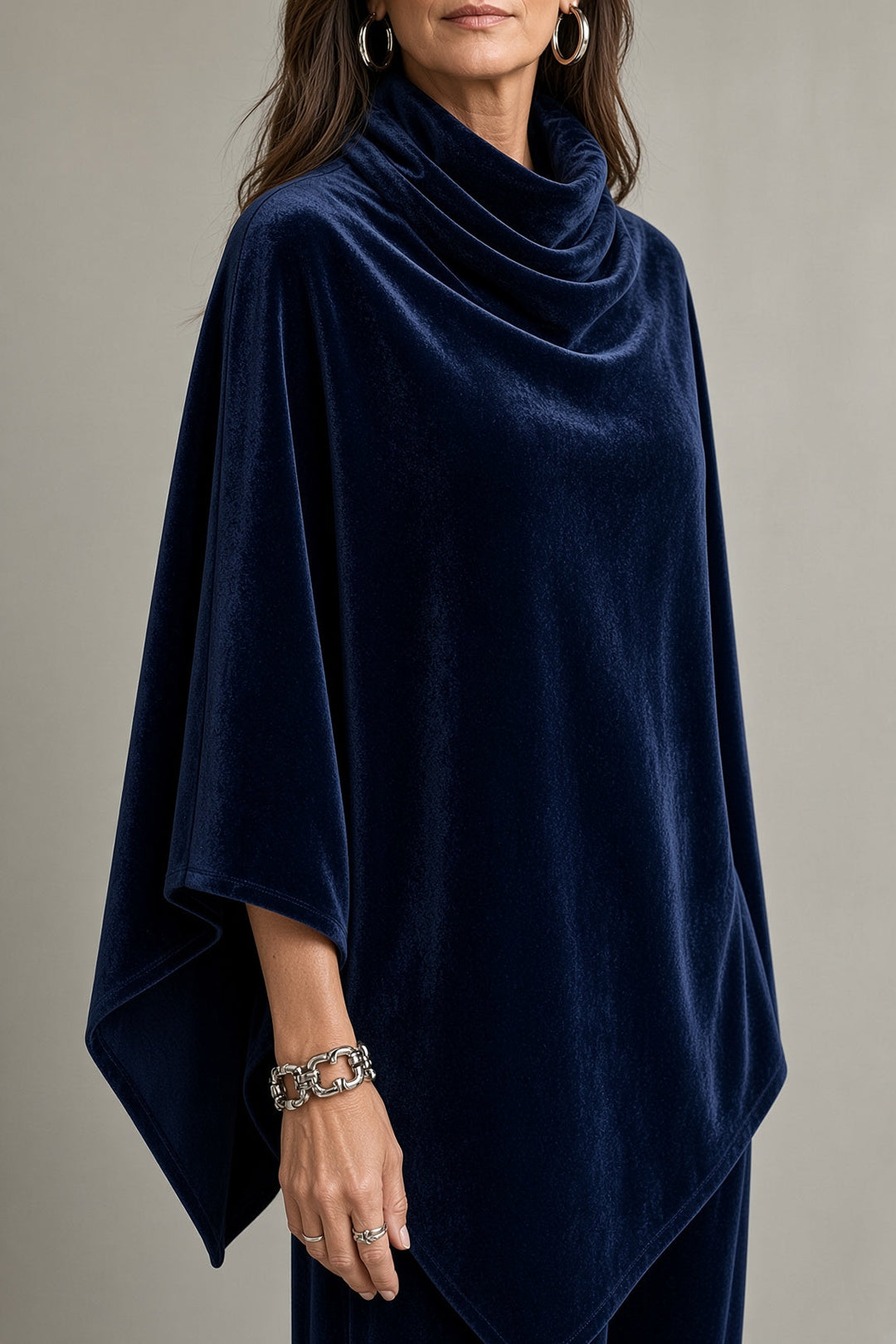 Lavinia | Velour Co-ord with Poncho