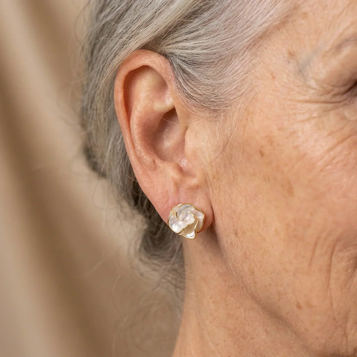 Flower-Shaped Pearl Earrings