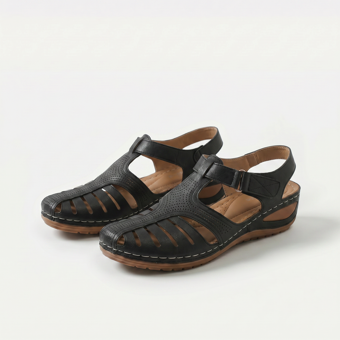 Leni – Comfortable Sandals with a Gentle Lift