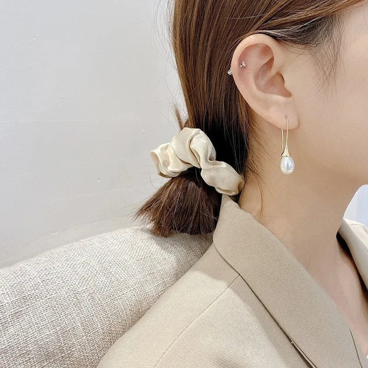 Classic Pearl Earrings