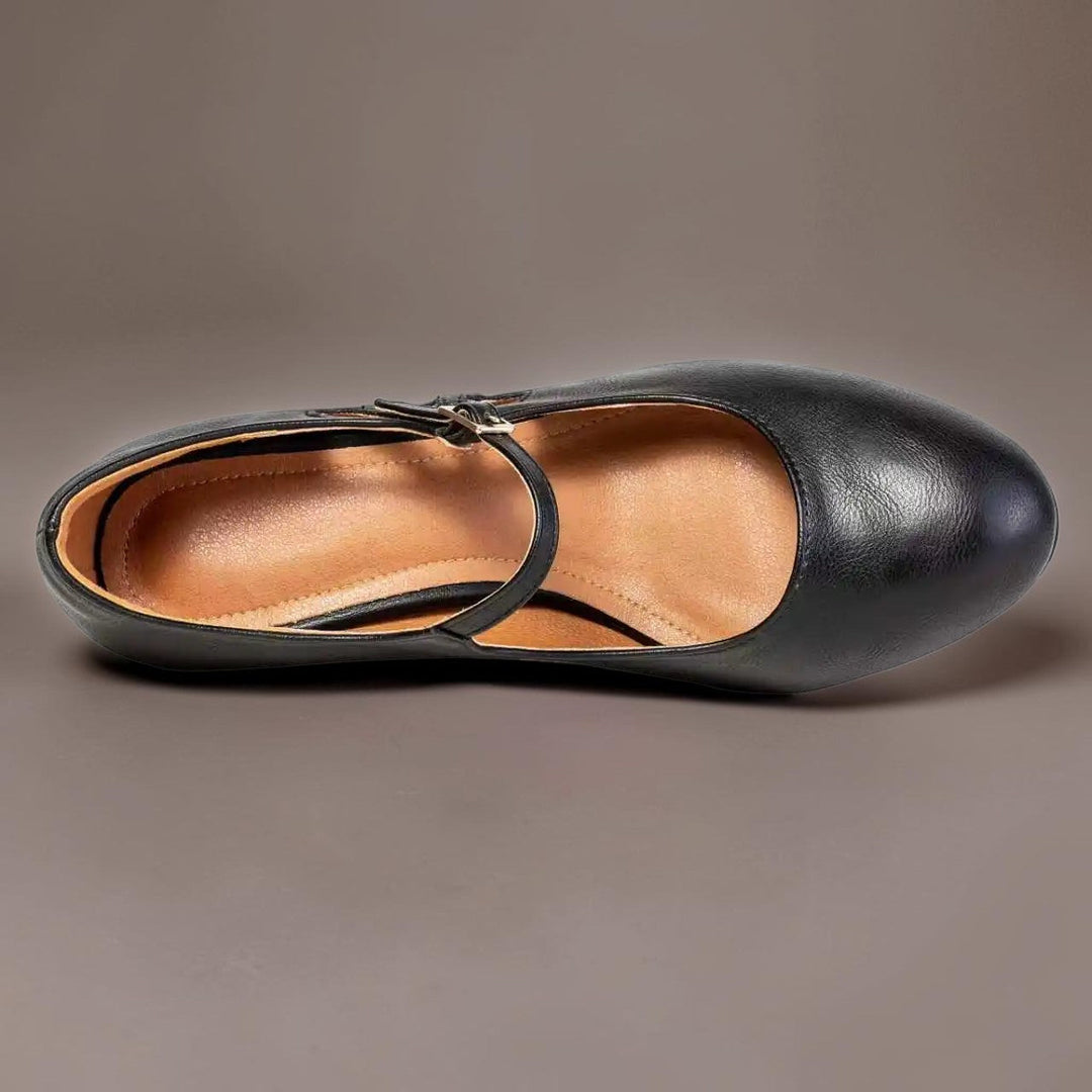 DELACROIX | Sylvie Black Closed-Toe Pumps