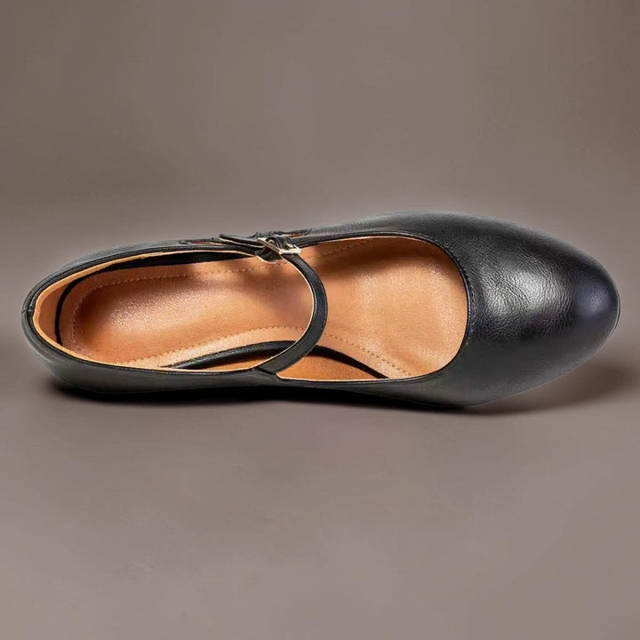DELACROIX | Sylvie Black Closed-Toe Pumps
